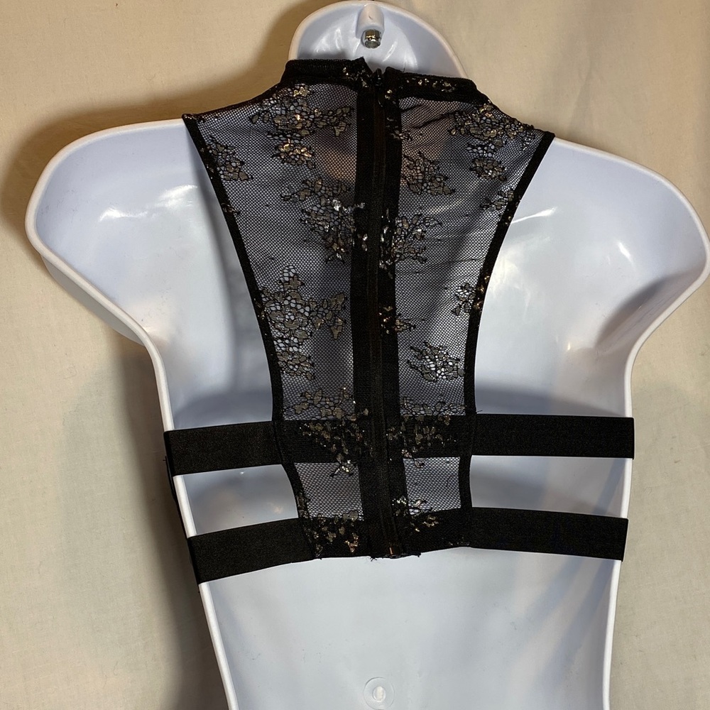 Victoria’s Secret Very Sexy Black & Metallic Silver Bralette - size XS NWT - Picture 3 of 8